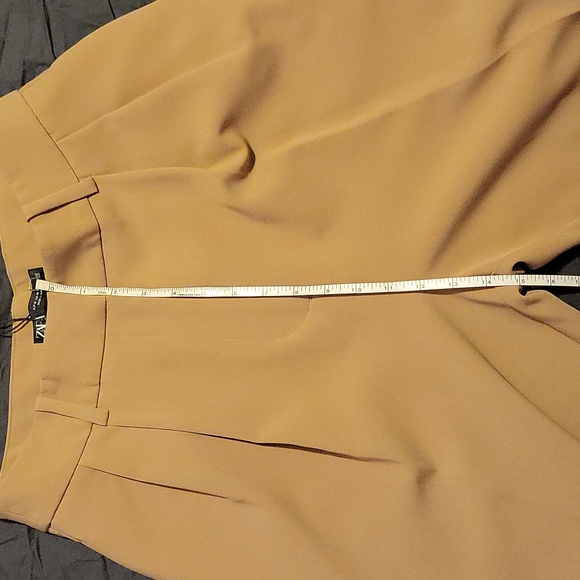 Zara camel loose pleated ankle trousers. - Picture 9 of 9